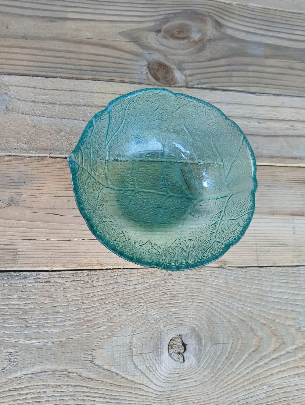(2/20$)Vintage Arcoroc France Turquoise Aspen Leaf Glass Bowl